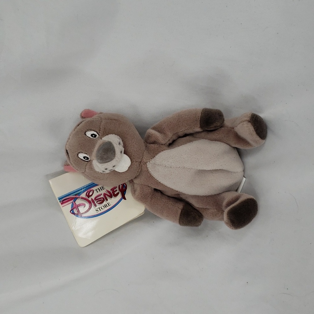 DISNEY Winnie-the-Pooh Gopher Light Tan Collectible Smoke Free Home